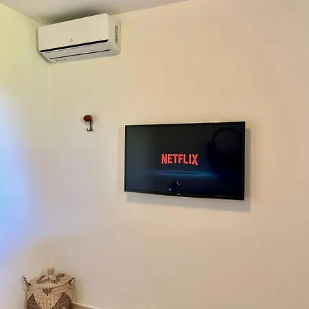 아파트 Athos Blue 1 *